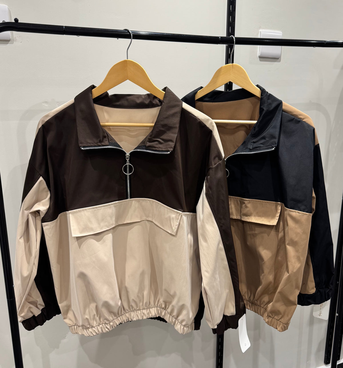 Windbreaker Overhead Jacket