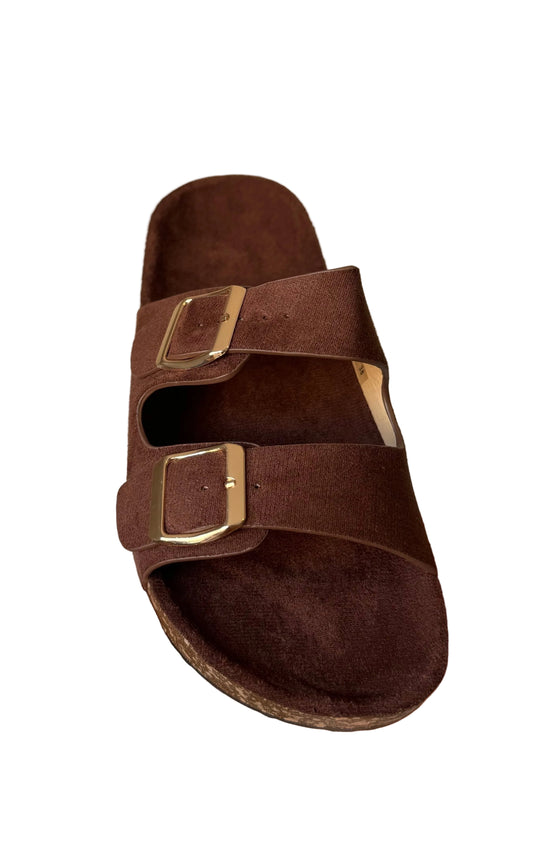 Buckle sandals